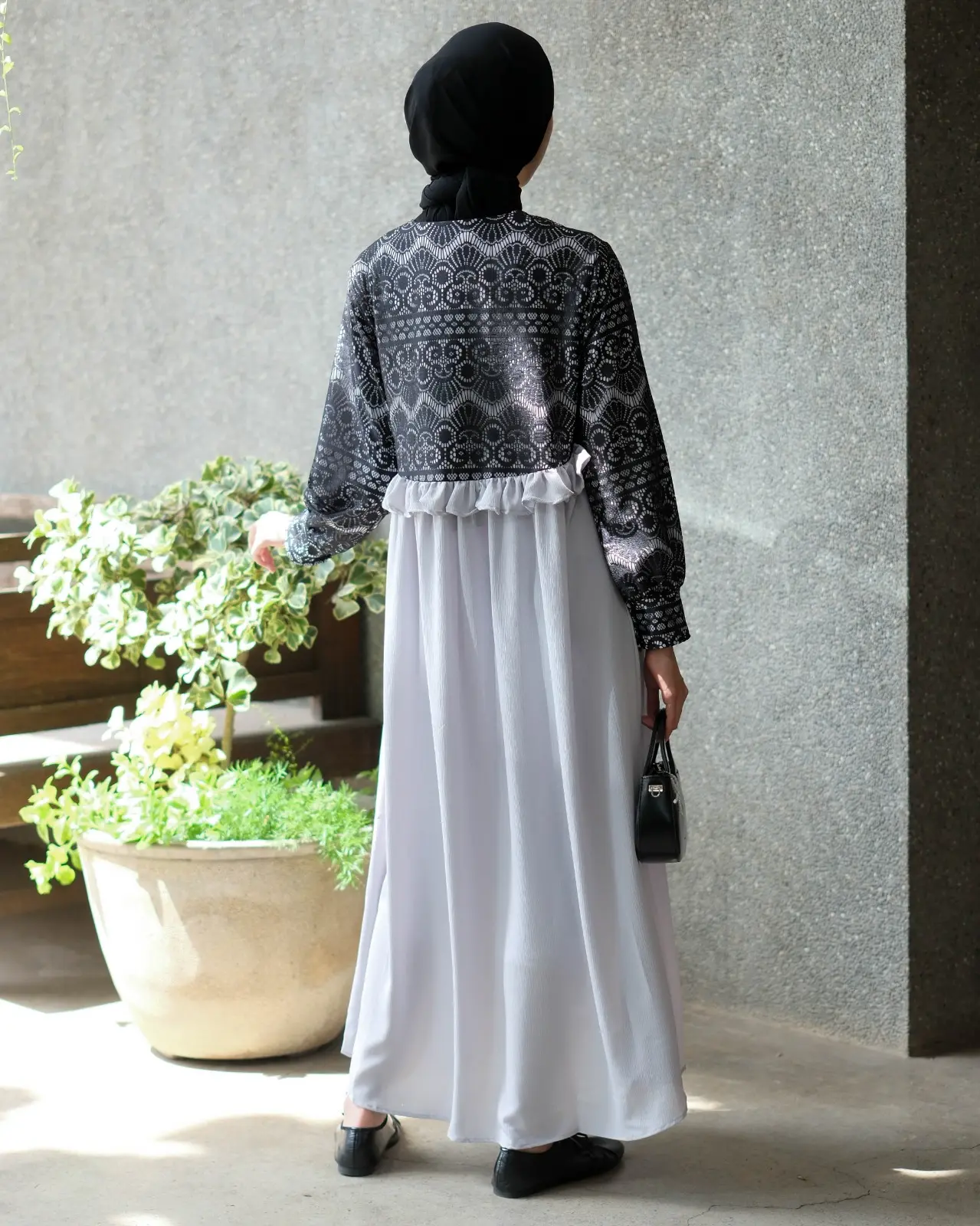 Tsabina Maxi Dress Black - Image 3