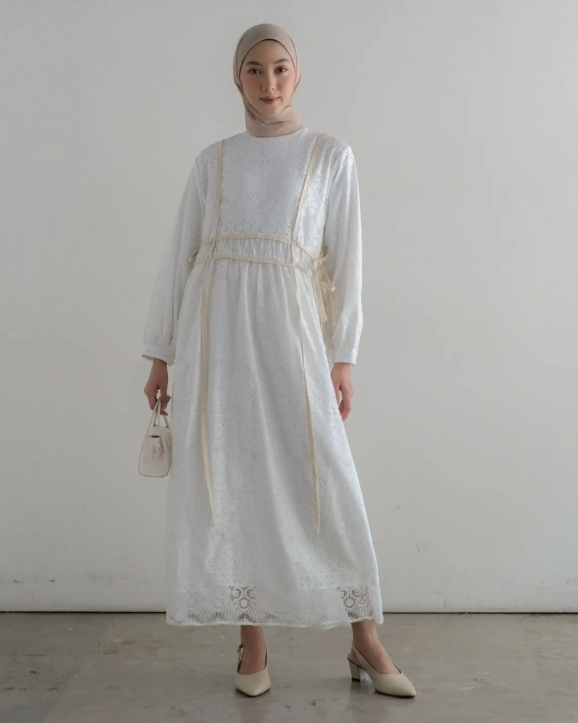 Vevillle Maxi Dress broken white