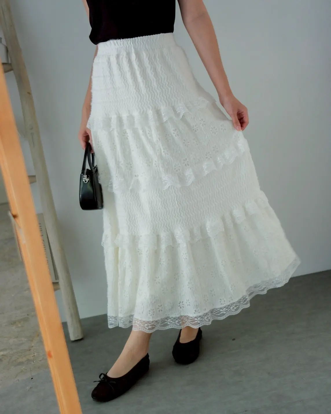 Livyra Skirt Kode 224E Broken White - Image 3