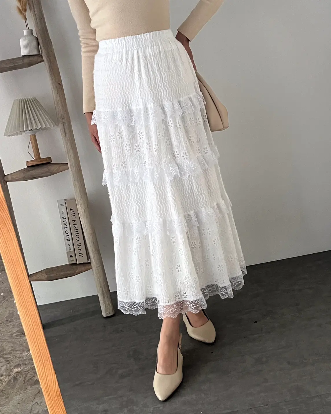 Livyra Skirt Kode 224E White - Image 2