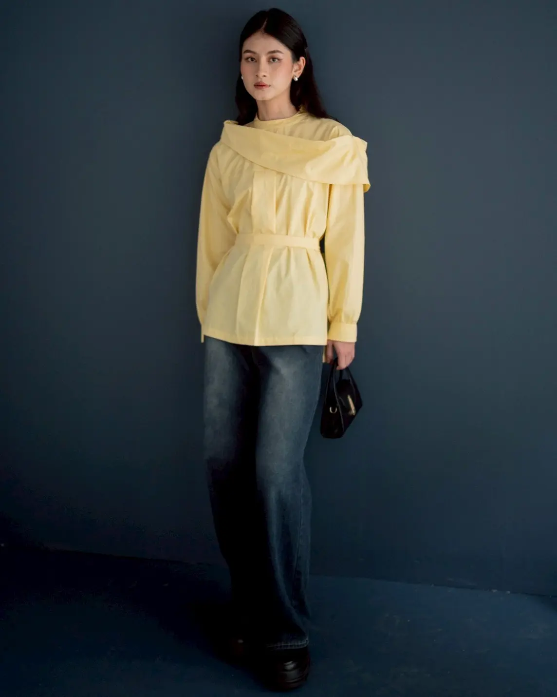 Alternative view of Gorvyn Shirt Yellow