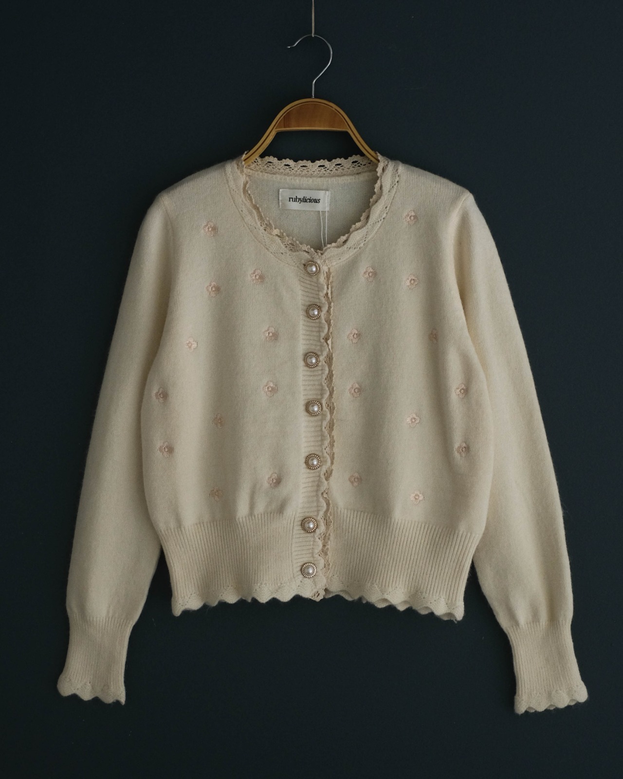 Befira Cardi Kode 651E Ivory