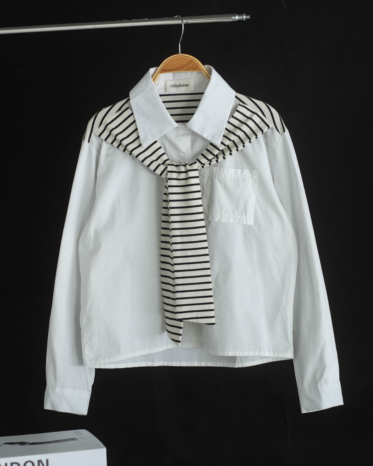 Biora Shirt Kode 557F Broken White