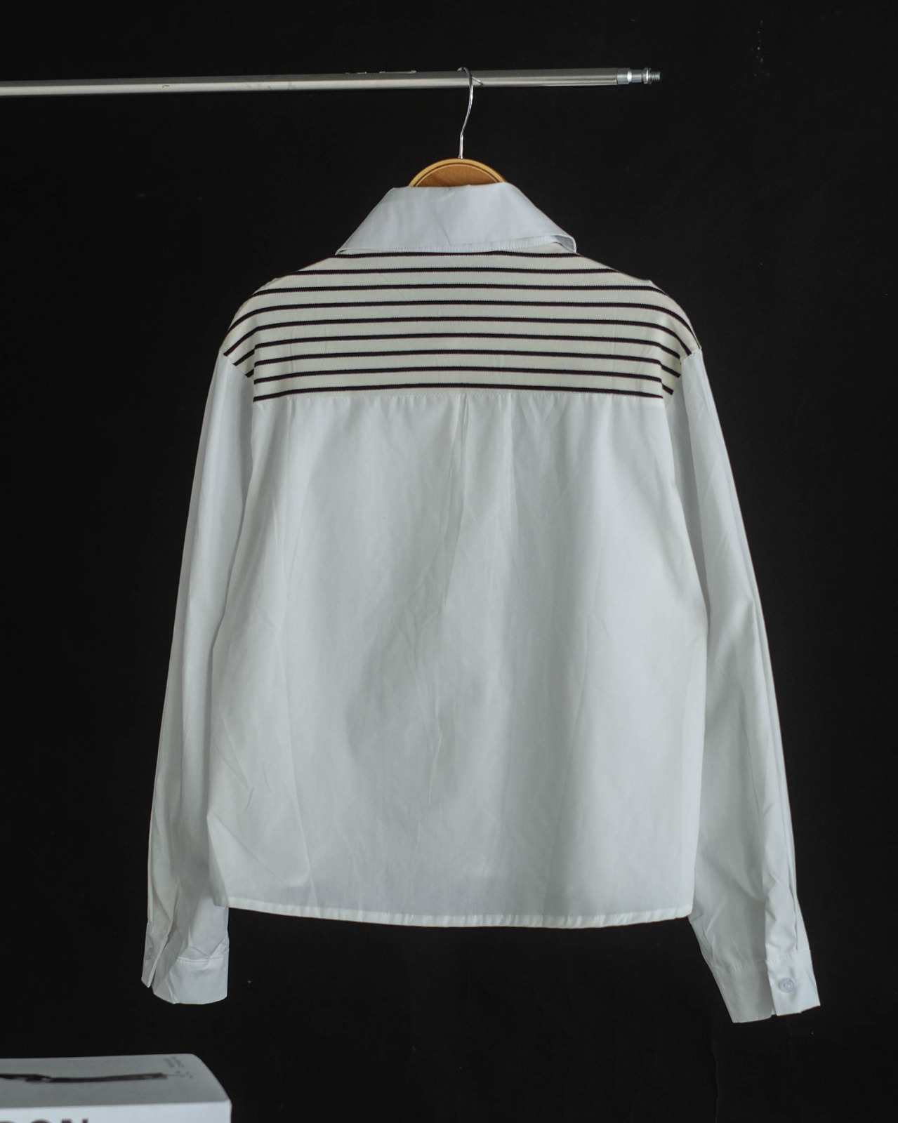 Biora Shirt Kode 557F Broken White - Image 3