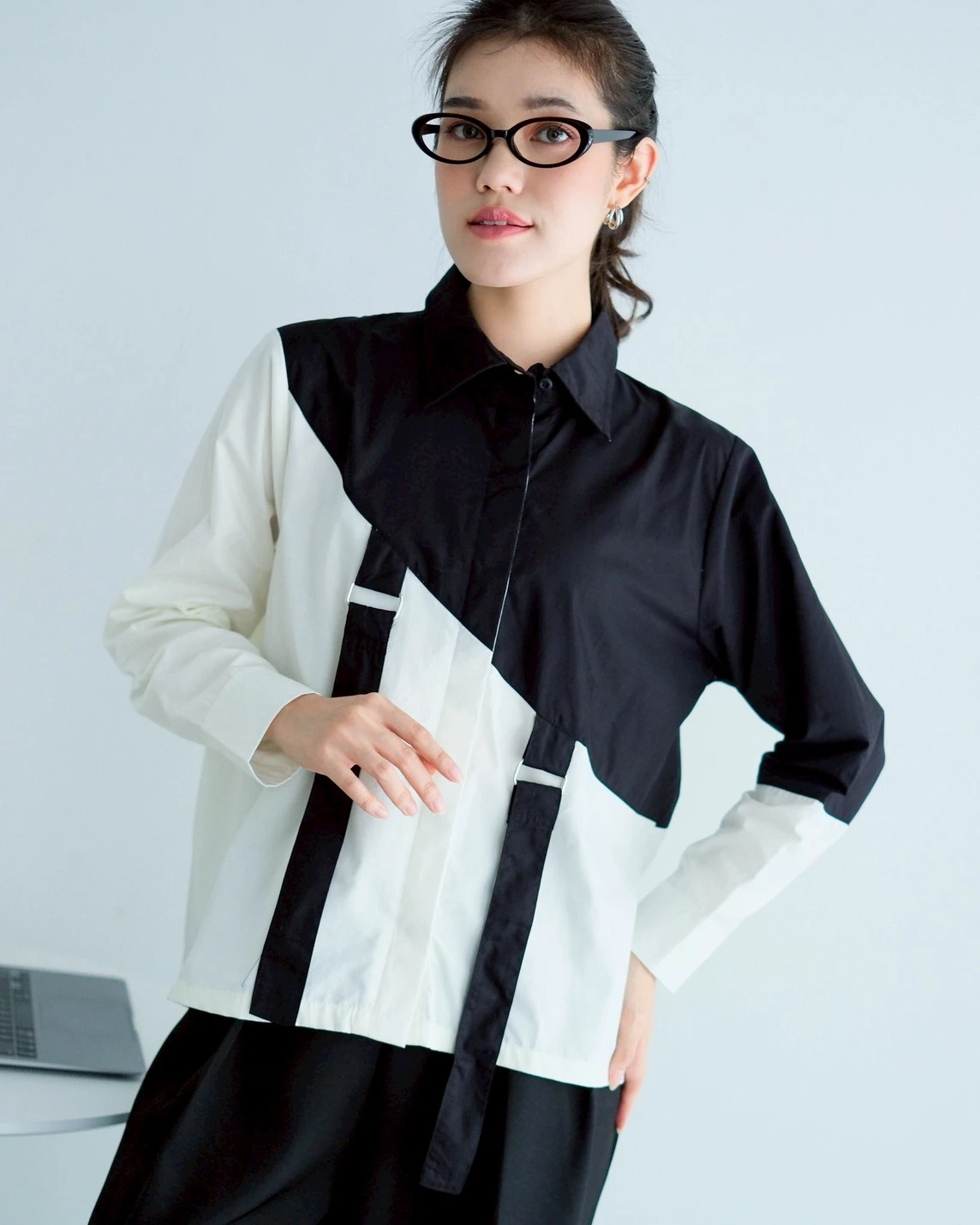 Evelyn Shirt Black-Broken White - Image 2