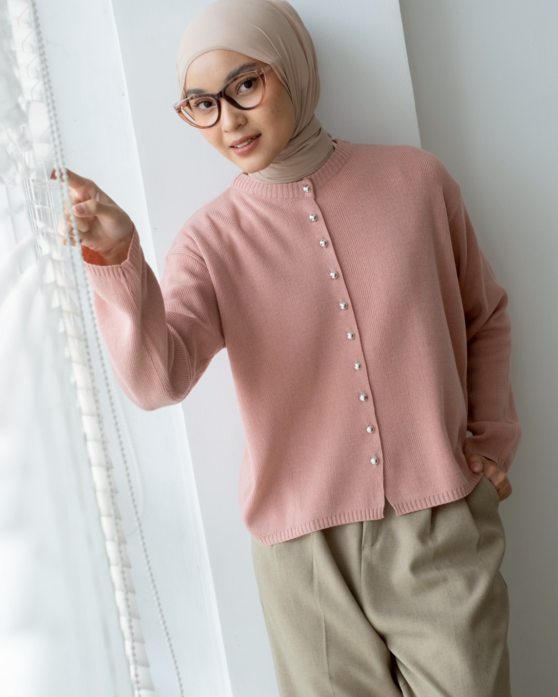 Dominic Cardi Pink - Image 3