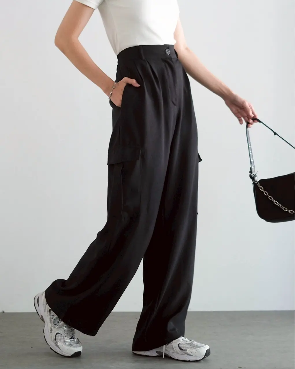 Genaya Cargo Pants Black - Image 2