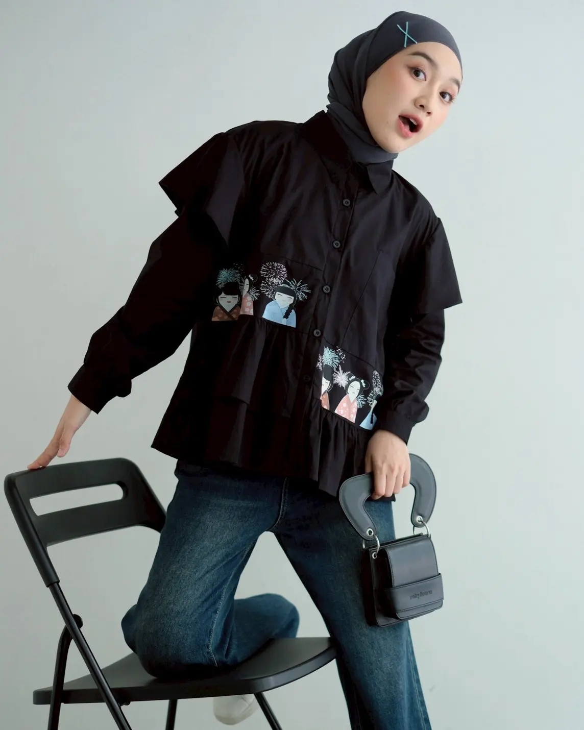 Ayame Shirt Black - Image 3