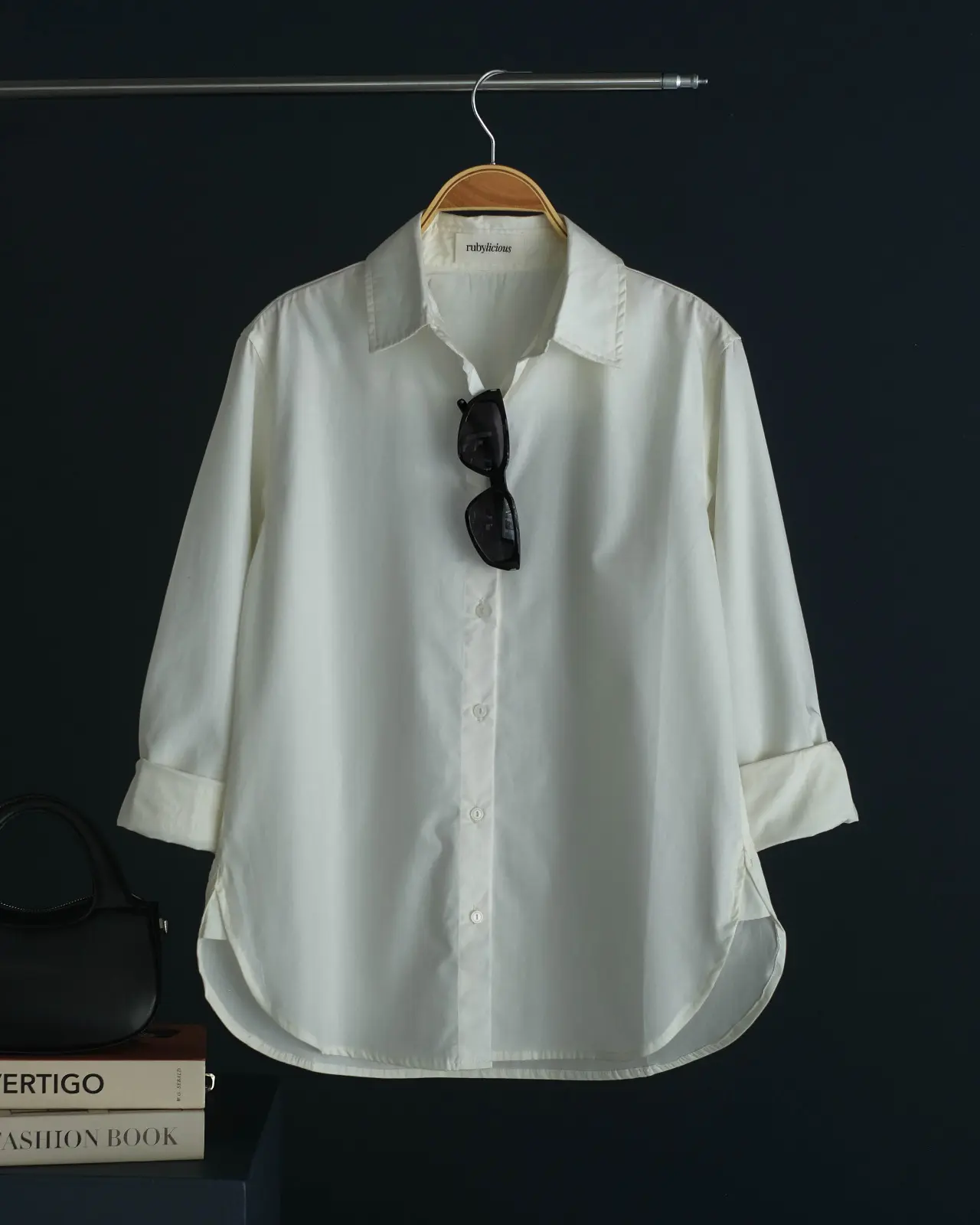 Hafla Shirt Kode 80101 Broken White
