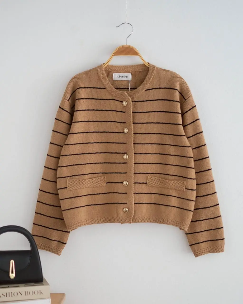 Richika Stripe Cardi Kode 23 Milo
