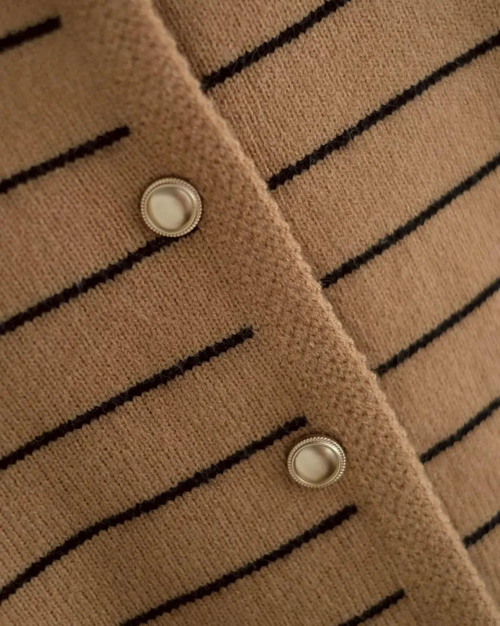 Richika Stripe Cardi Kode 23 Milo - Image 3