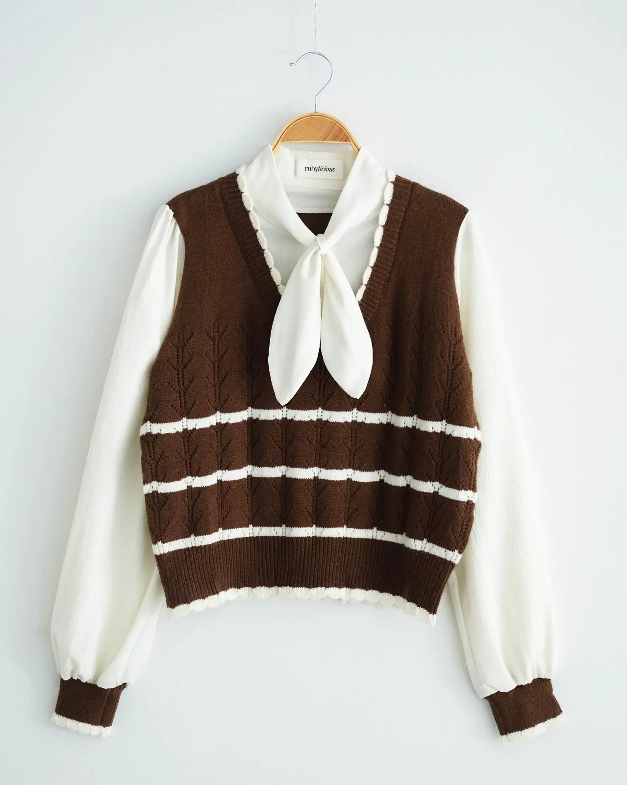 Olvera Longsleeve Kode 485F Brown