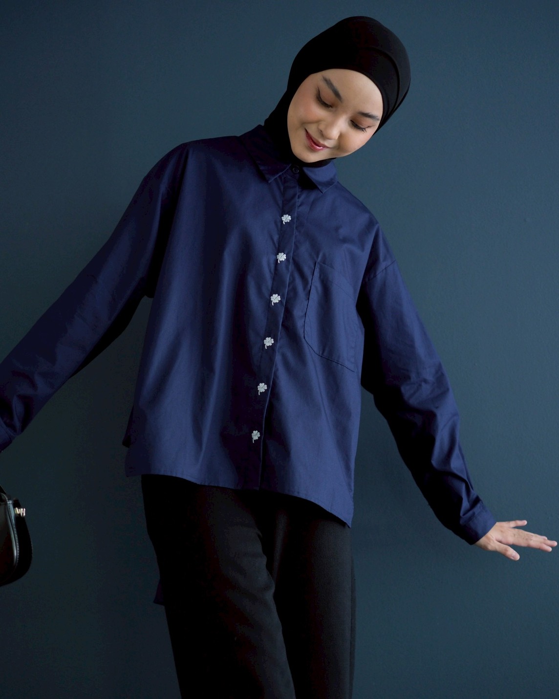 Suerte Shirt Kode 60102 Navy - Image 2
