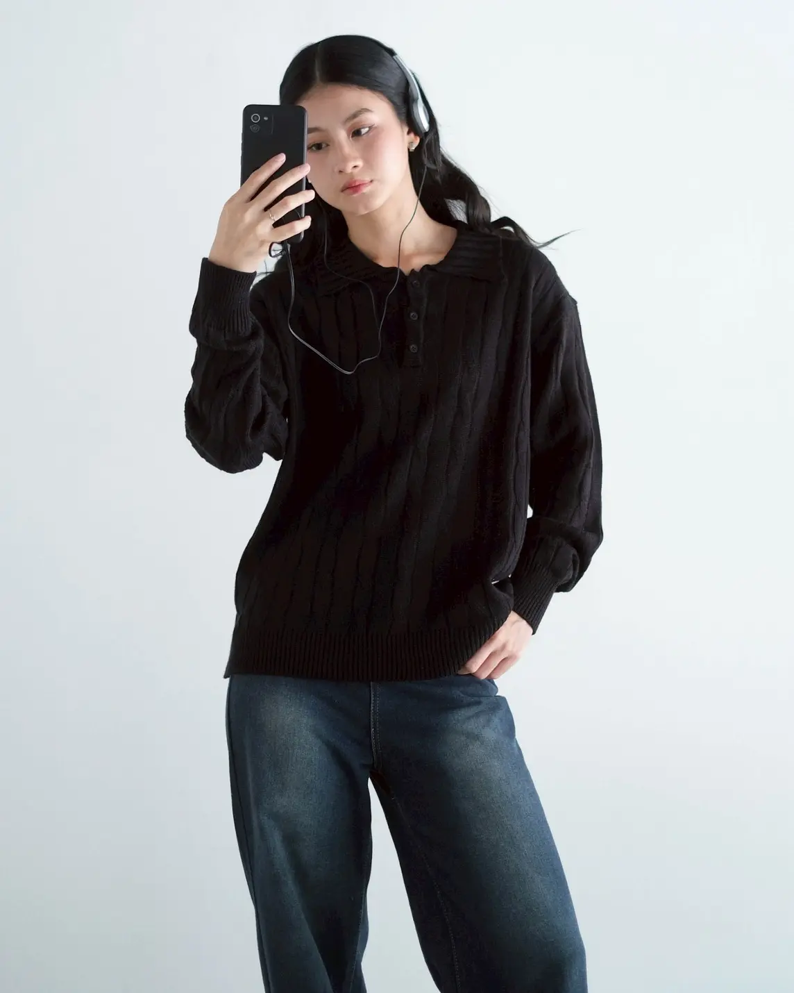 Veralda Sweater Black - Image 2