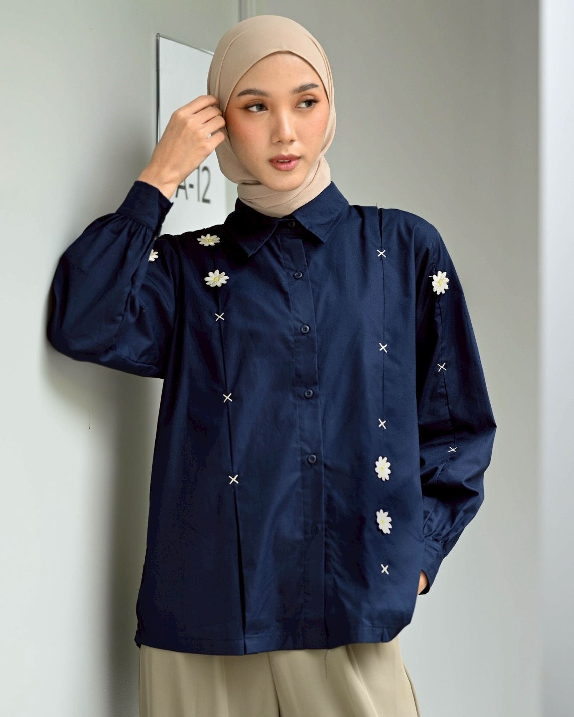 Lilian Shirt Midnight Blue
