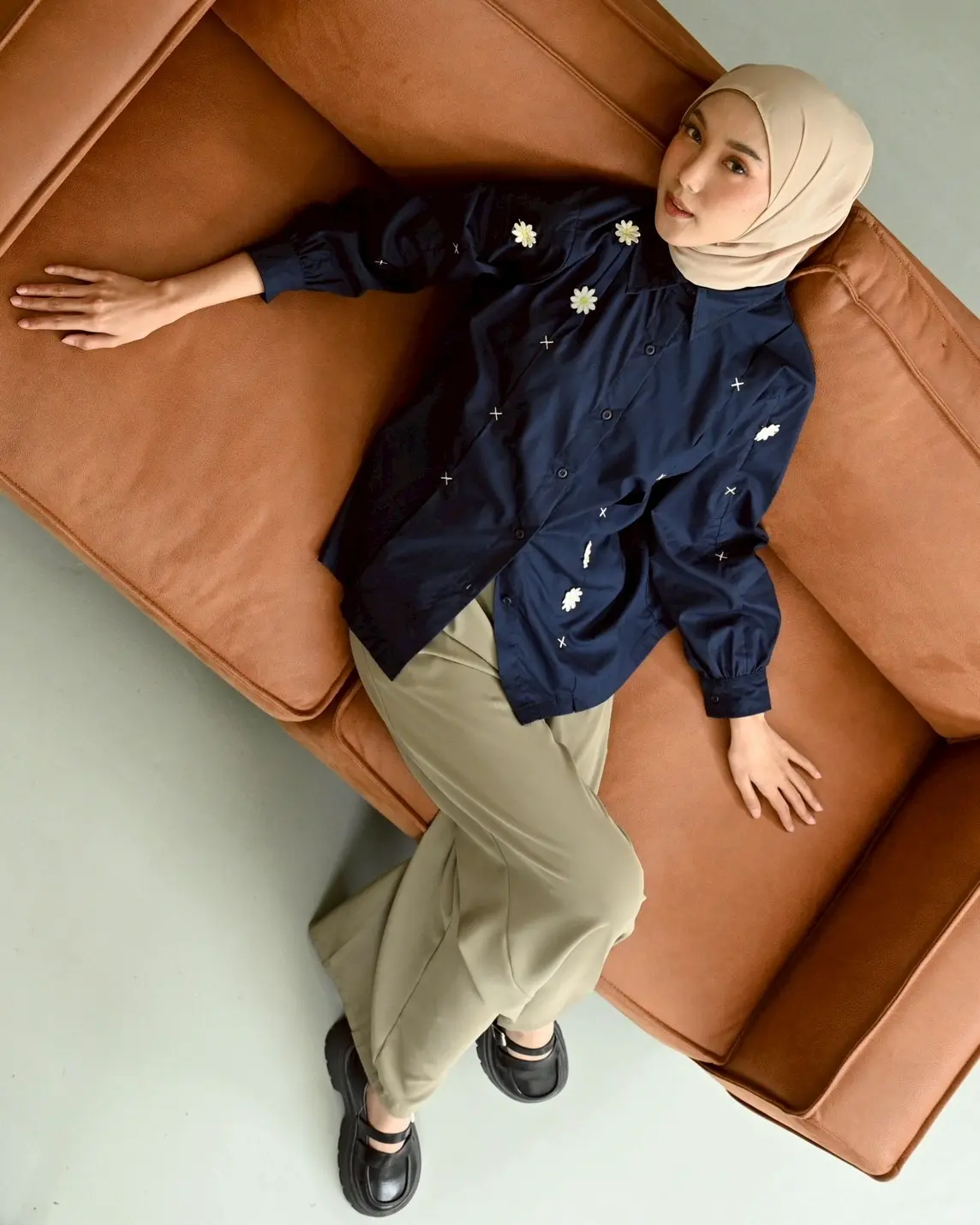 Alternative view of Lilian Shirt Midnight Blue