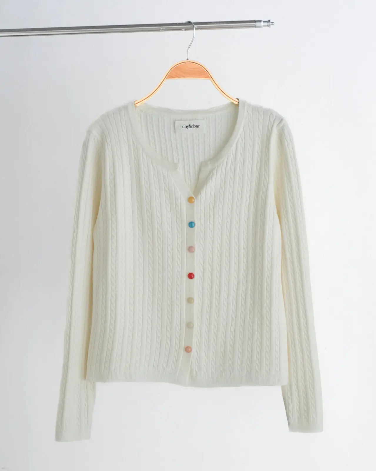 Yozira Cardi Kode 259G Broken White