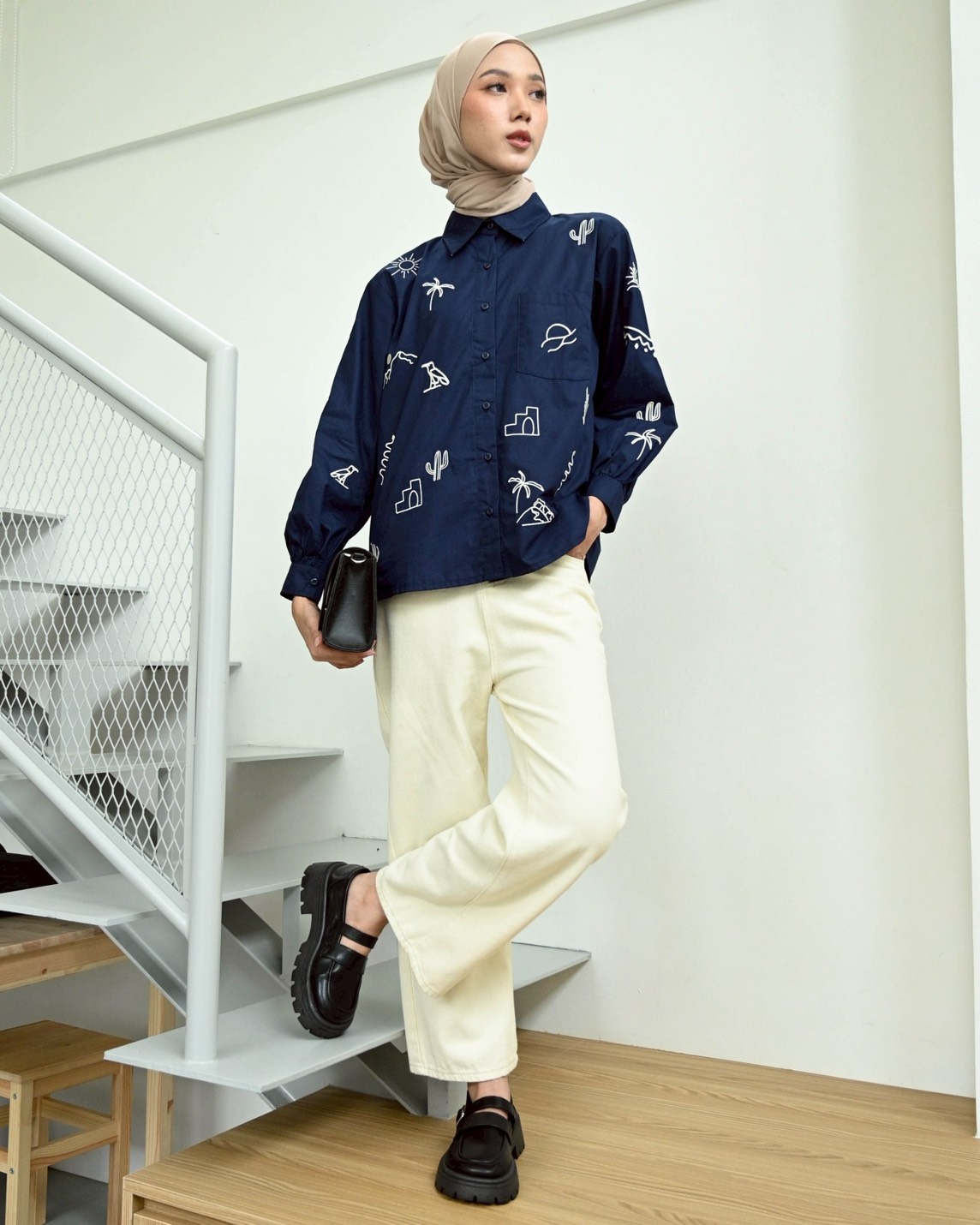 Zoeyna Shirt Midnight Blue - Image 3