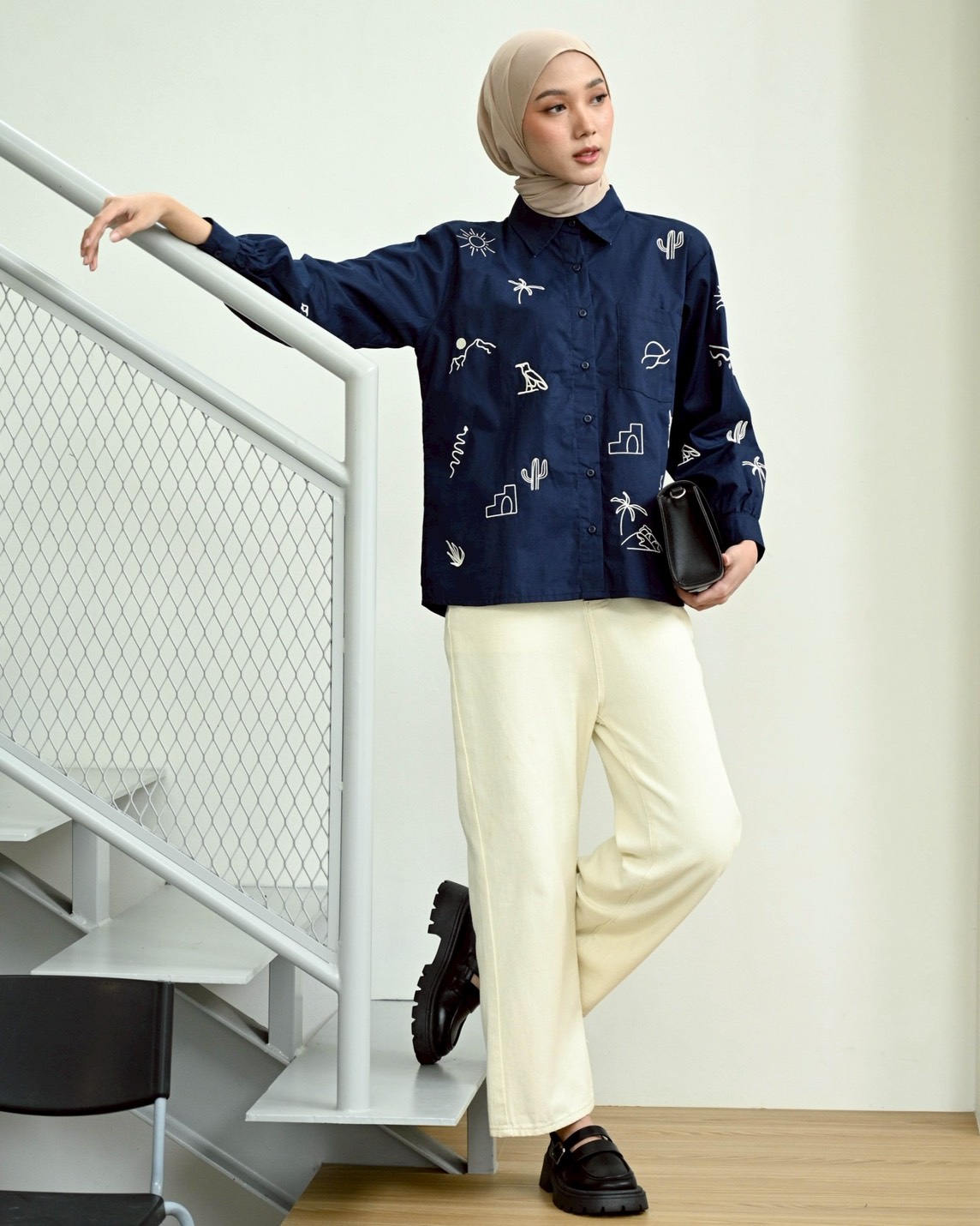 Zoeyna Shirt Midnight Blue - Image 4