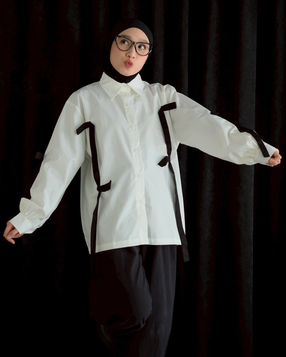 Benilla Shirt Broken White-Black - Image 3