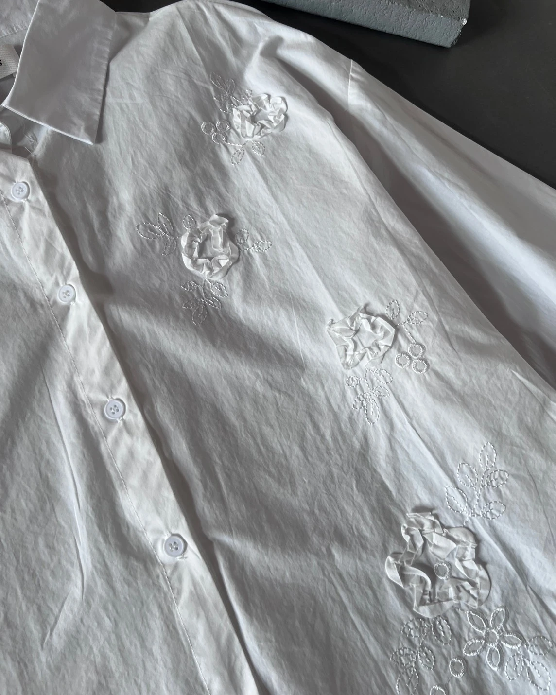 Isevan Shirt Kode 539N Broken White