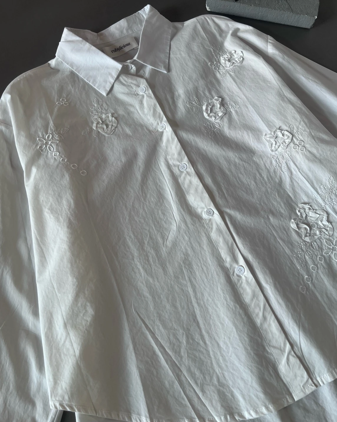 Alternative view of Isevan Shirt Kode 539N Broken White