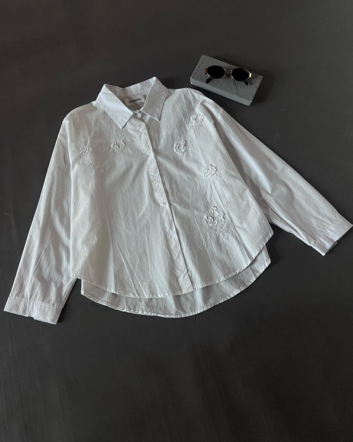 Isevan Shirt Kode 539N Broken White - Image 3