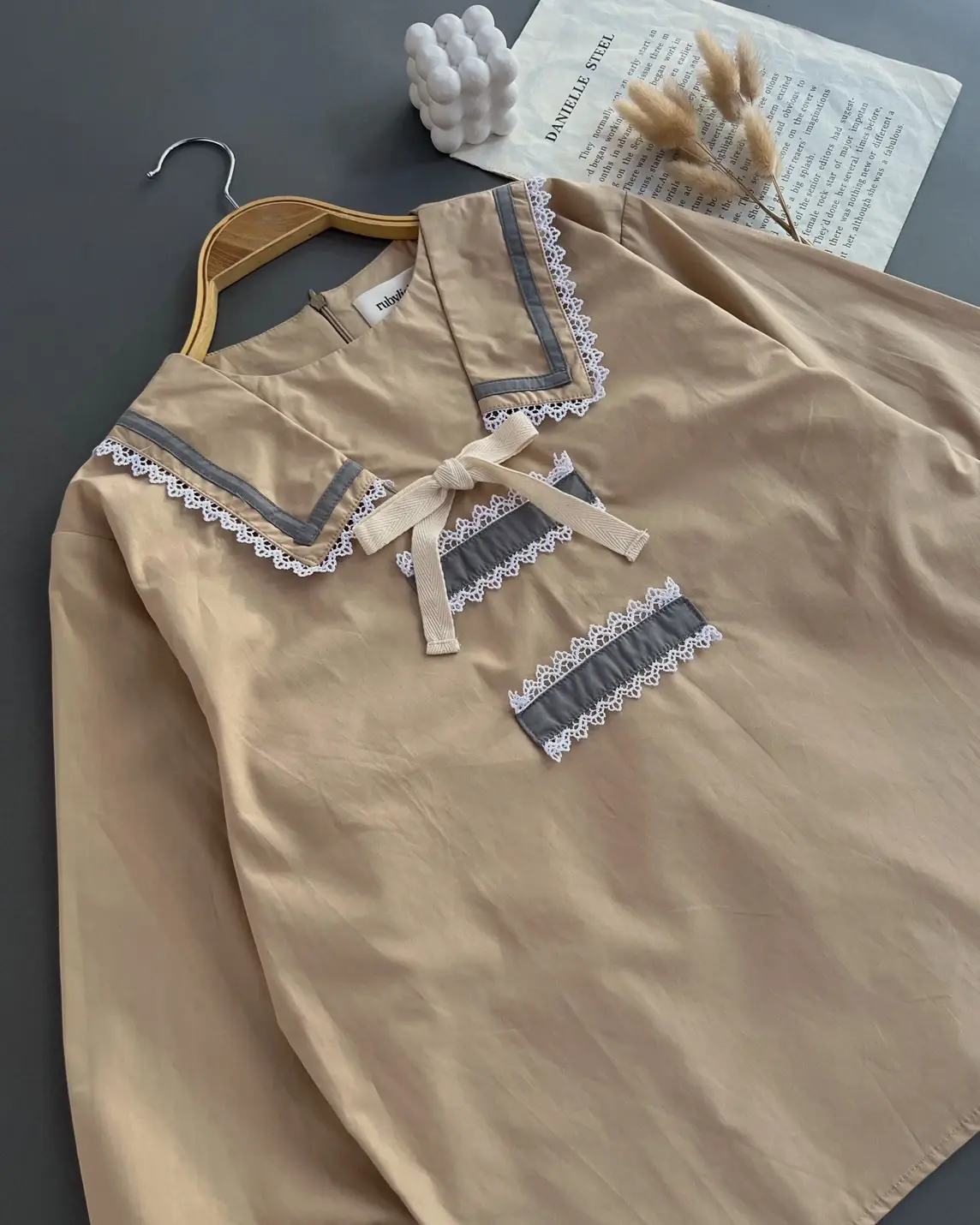 Tyla Blouse Beige - Image 2