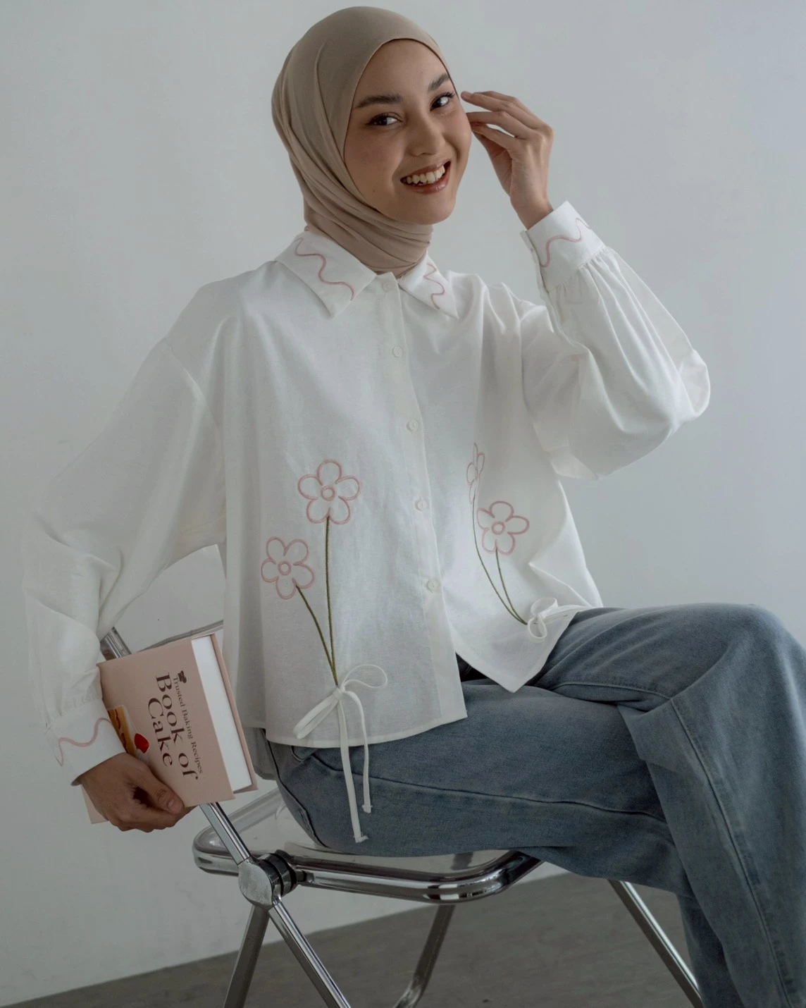 Alternative view of Mosha Shirt Kode 1424 Broken White