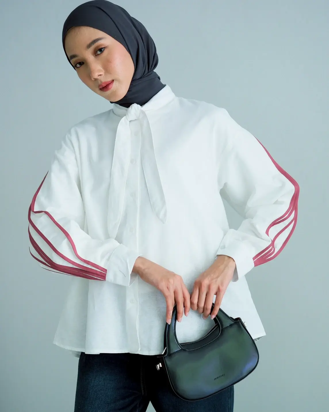 Solvka Blouse Kode 1443 Broken White-Guava
