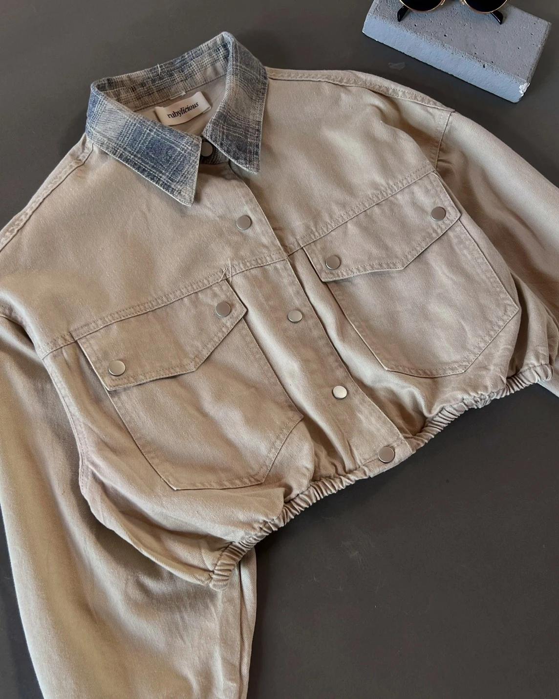 Brela Denim Jacket Kode 547N Beige