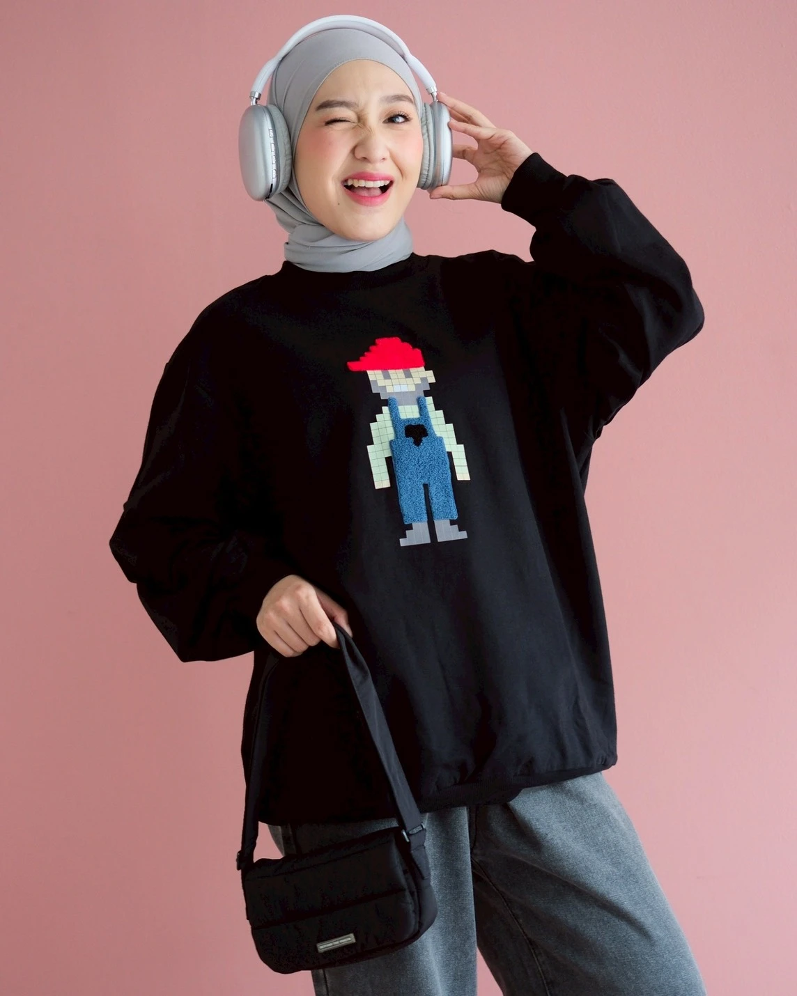 Mezyra Sweater Black - Image 5