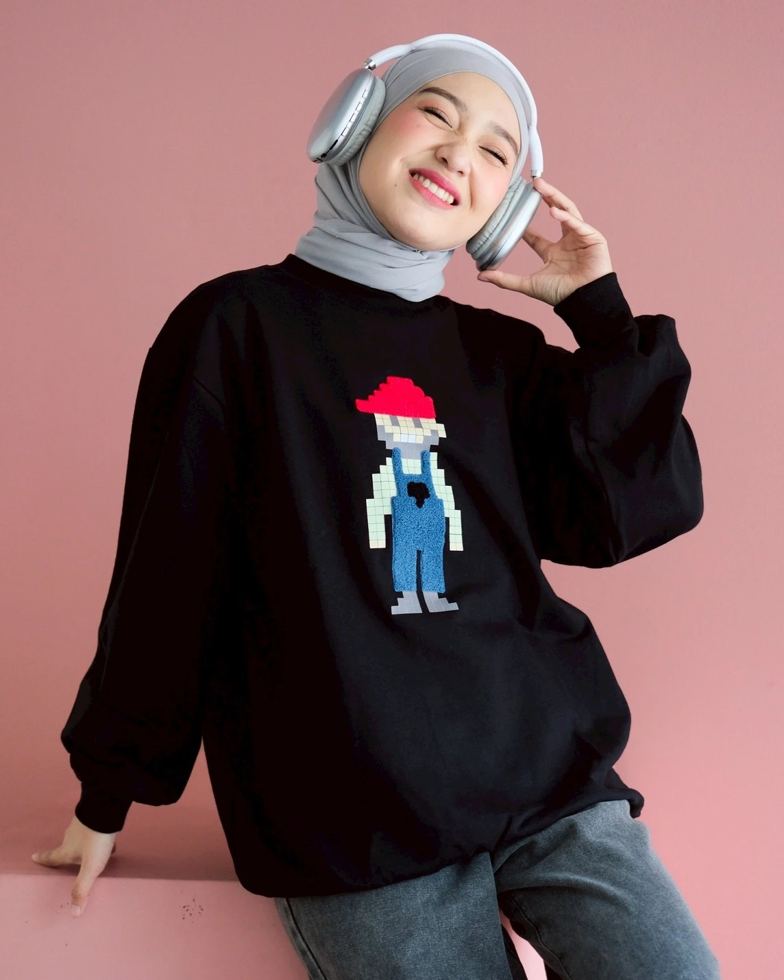 Mezyra Sweater Black - Image 3