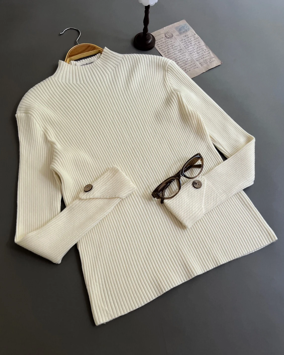 Aine Turtleneck Longsleeve Kode 254G Ivory