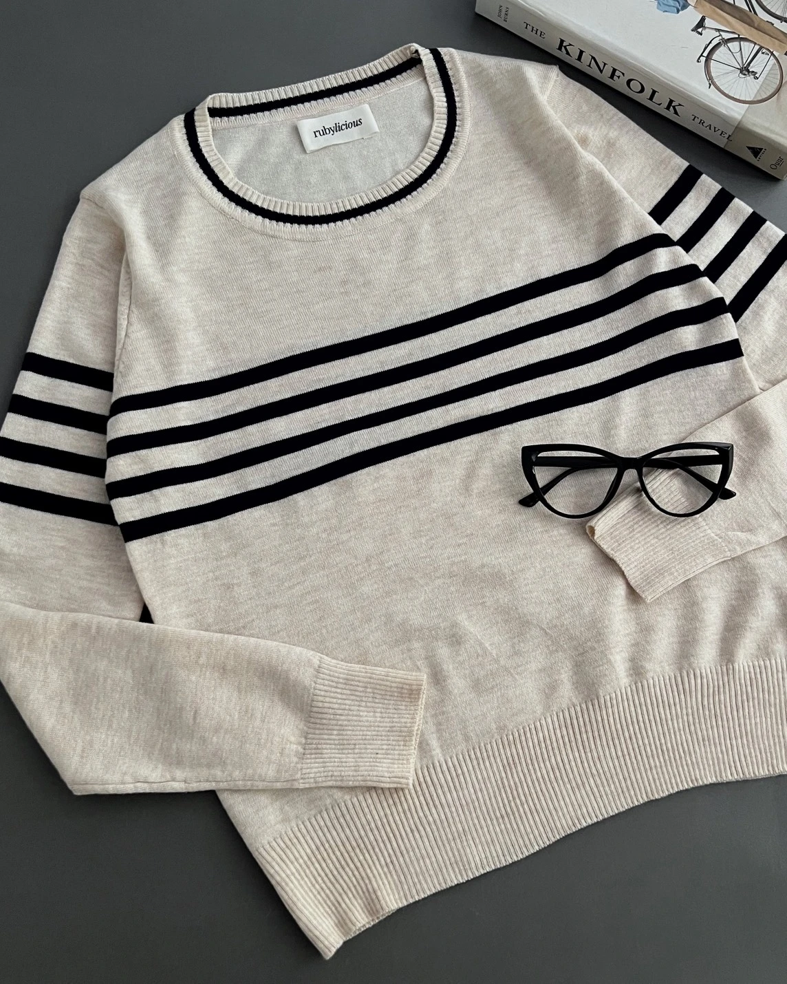 Dione Longsleeve Kode 310H Beige - Image 4