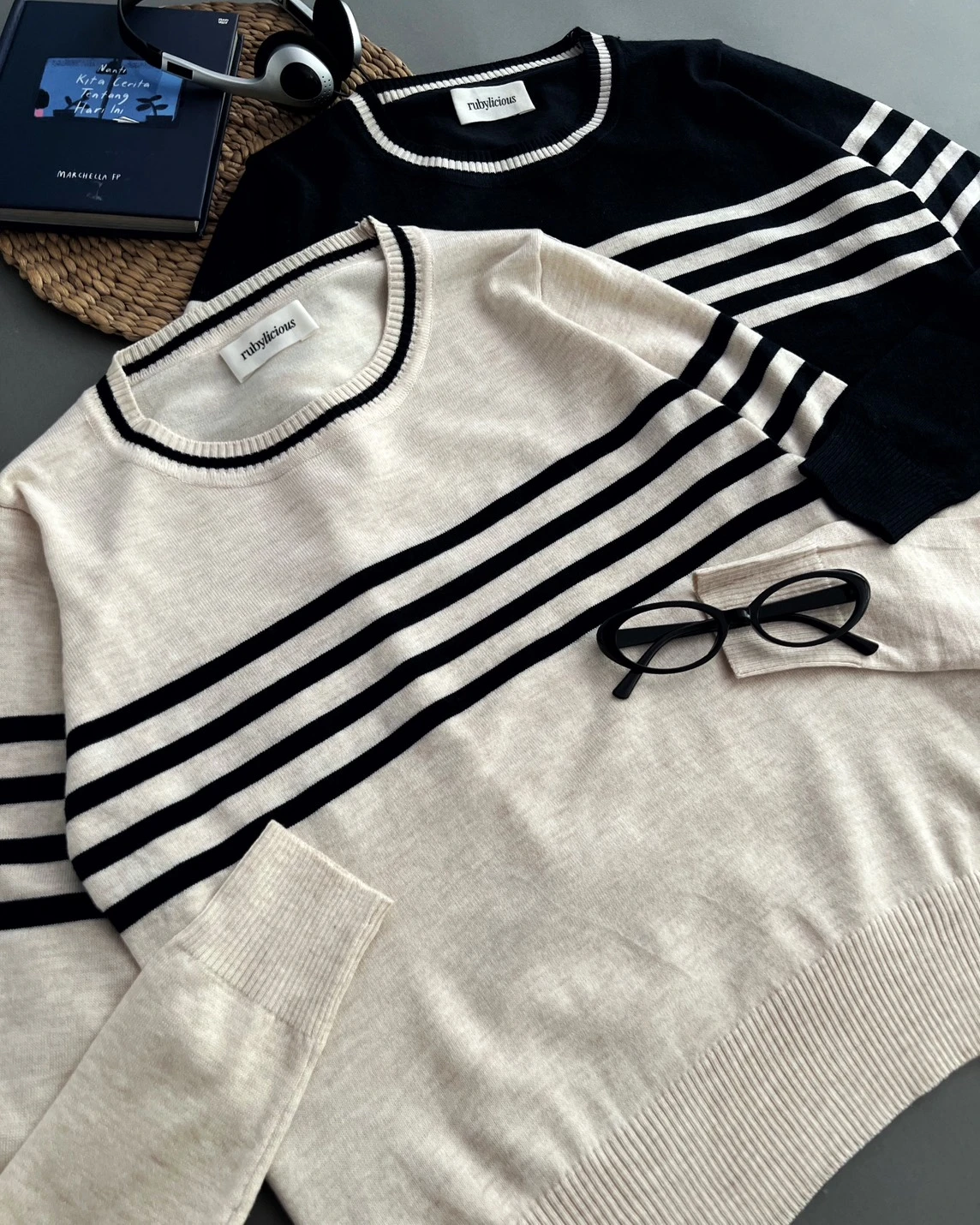 Dione Longsleeve Kode 310H Navy - Image 4