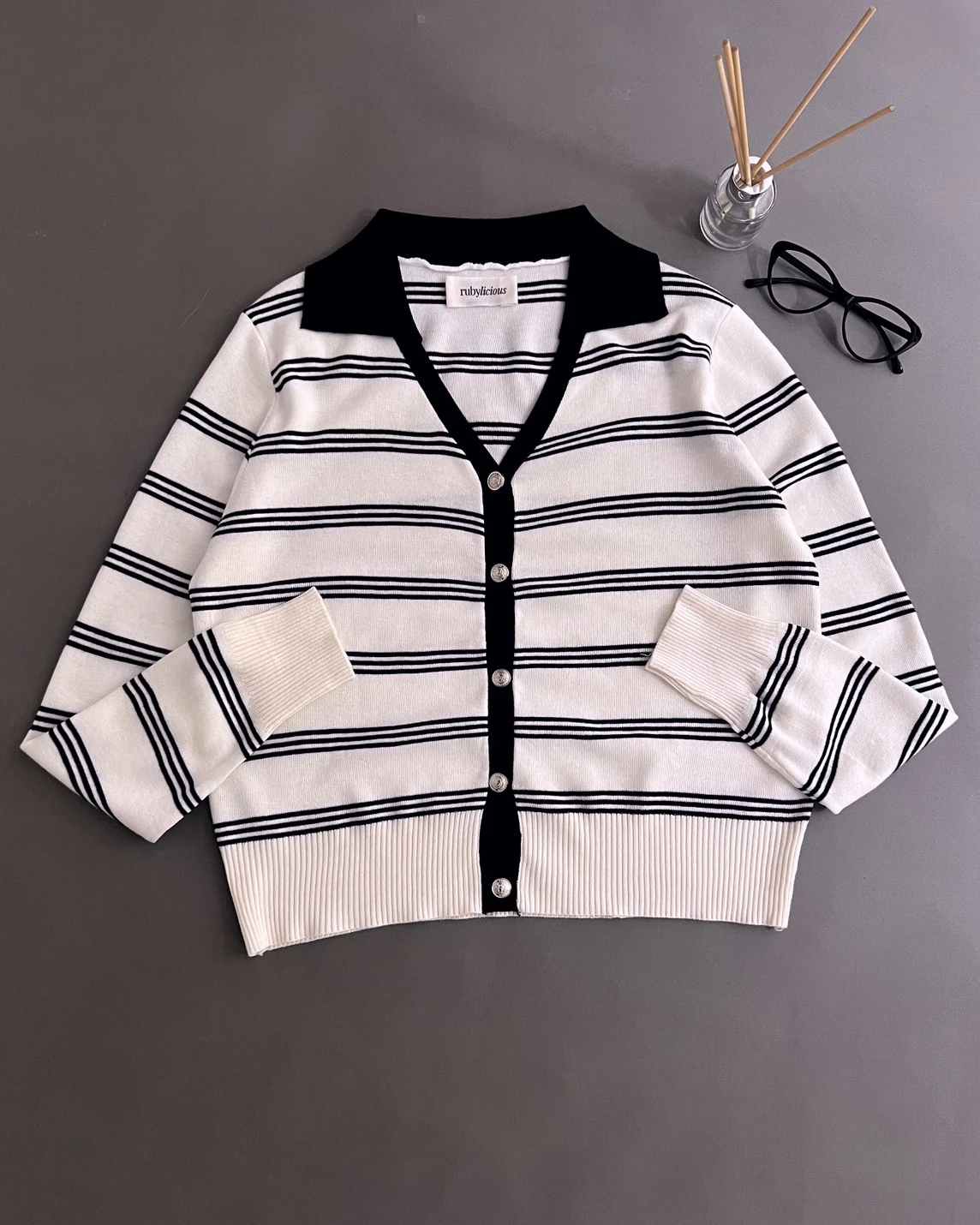 Grazie Stripe Cardi Kode 288H Broken White