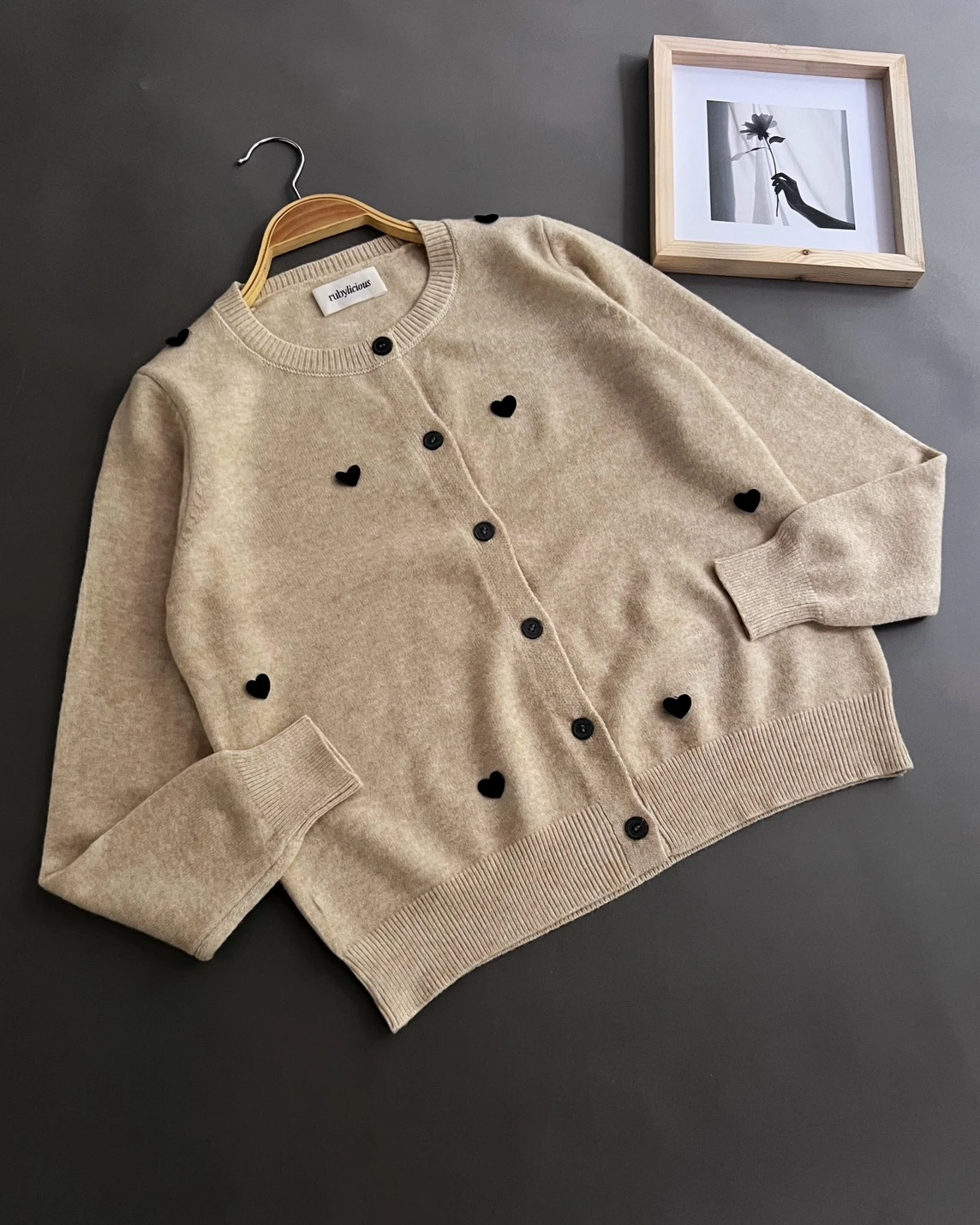 Ivone Cardi Kode 19A Cream