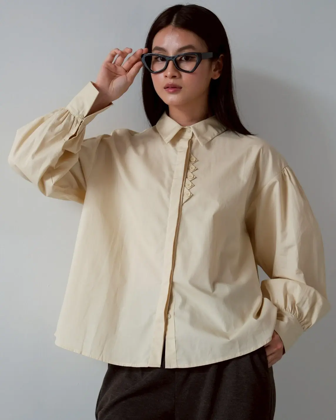Zori Shirt Kode 1460 Light Cream