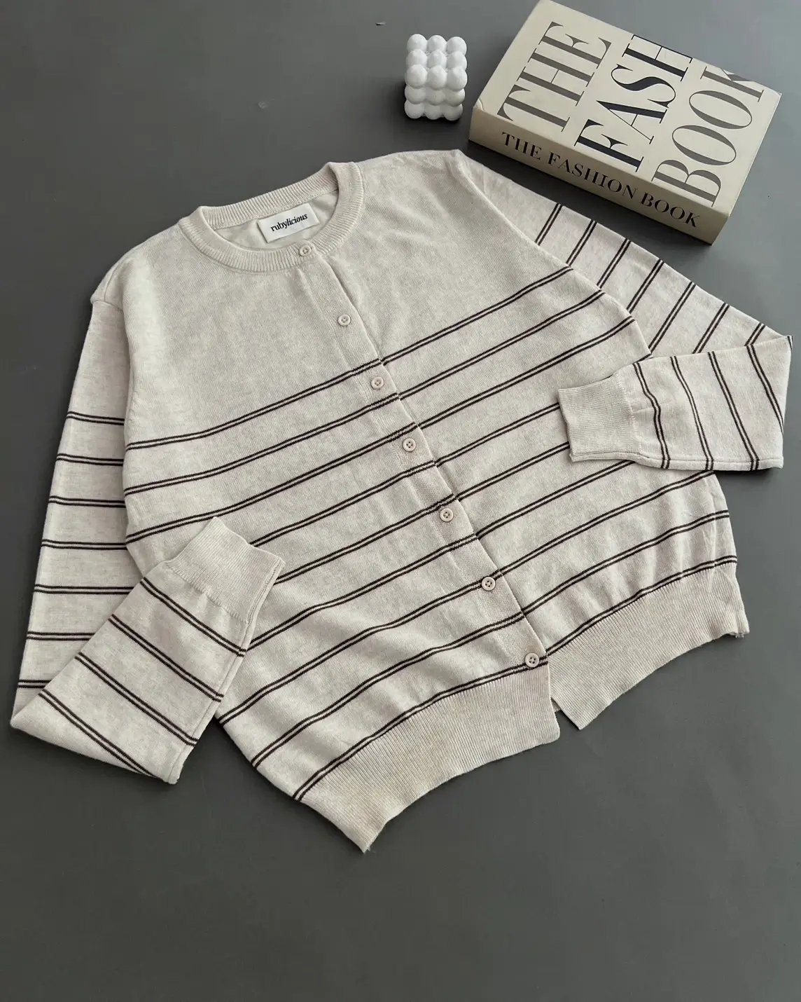Kharsa Cardigan Kode 286H Beige