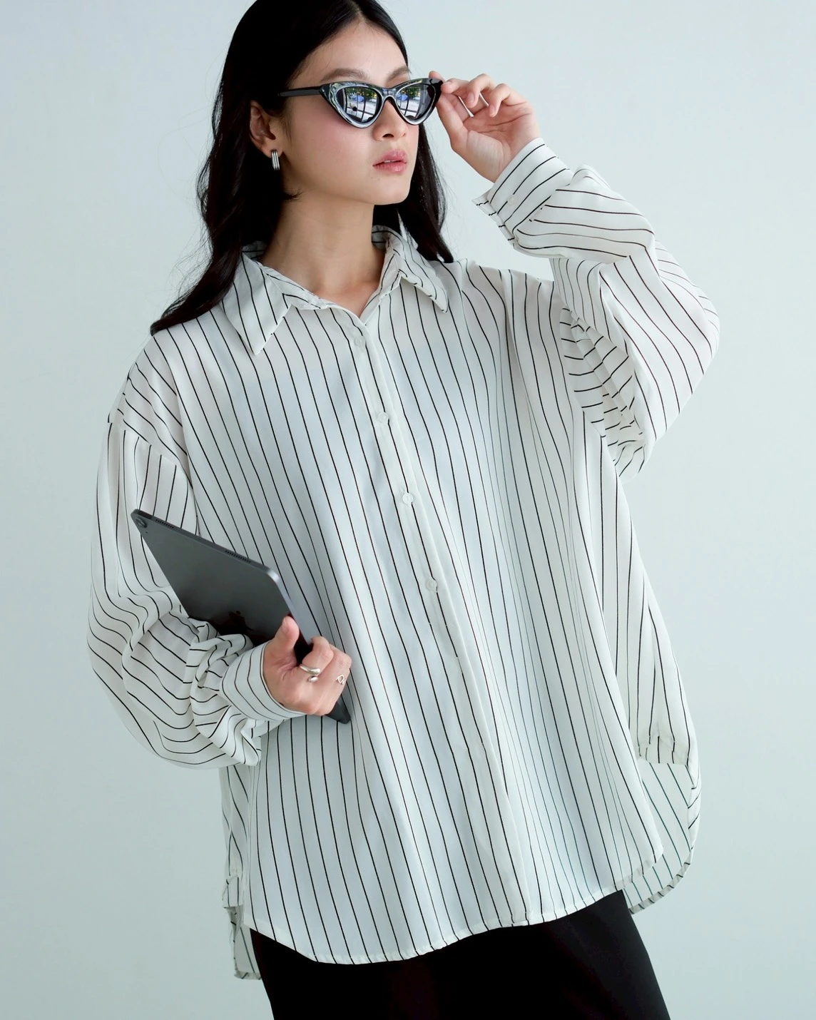Narine Stripe Shirt Kode 1463 Broken White