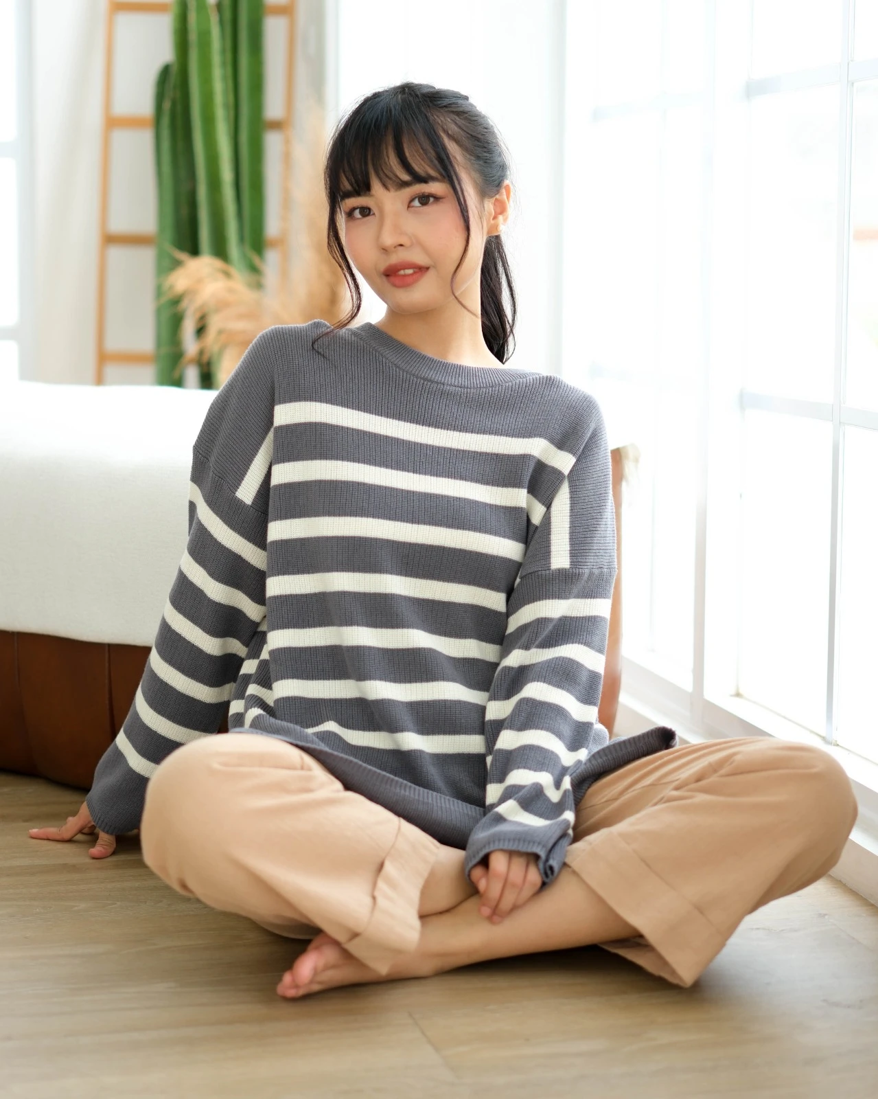 Delia Longsleeve Dark Grey