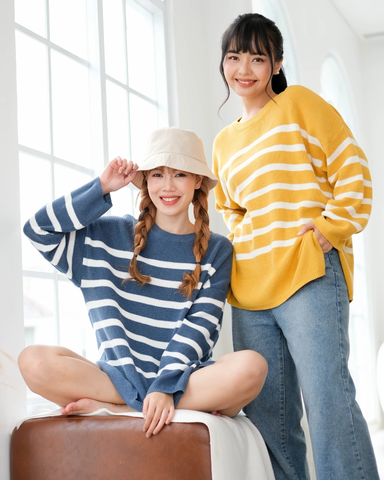 Alternative view of Delia Longsleeve Blue Denim