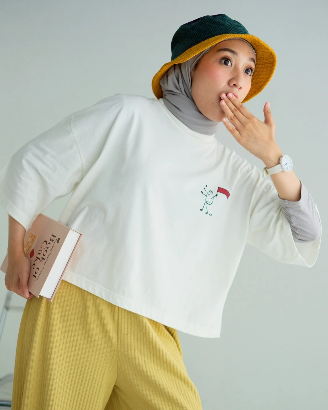 Red Flags Tee Broken White