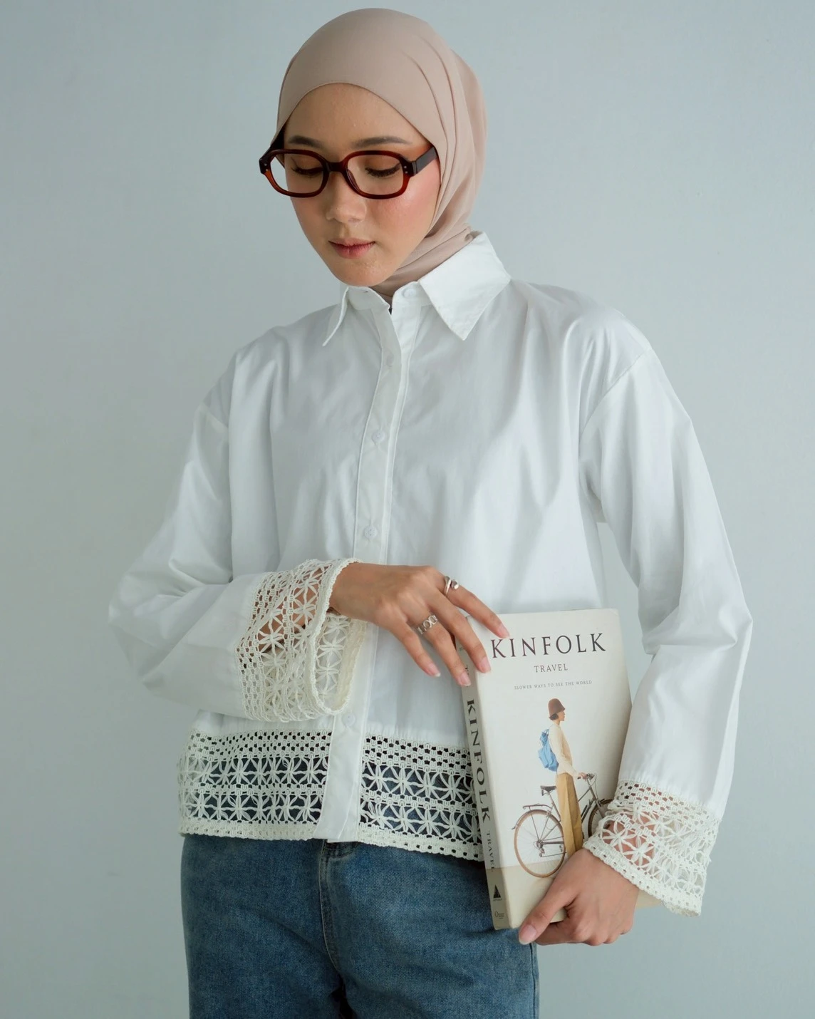 Isaura Shirt Kode 6828 Broken White