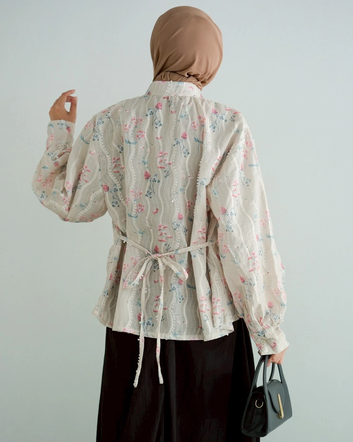 Alternative view of Kasey Shirt Kode Mr 3177 Cream