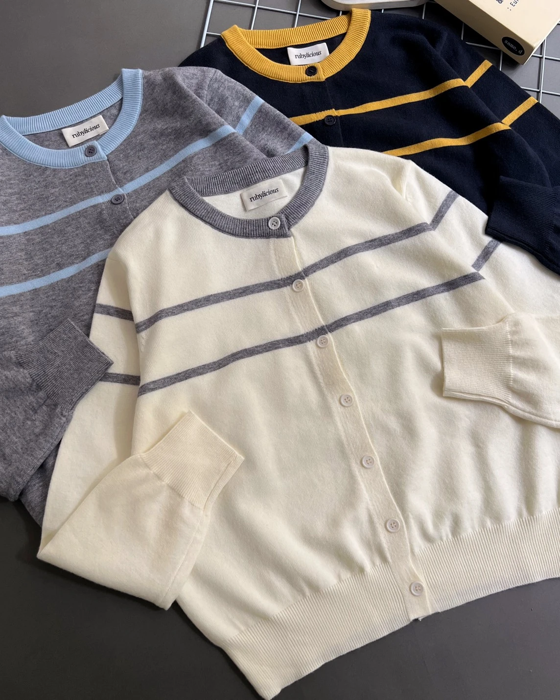 Alternative view of Dashel Cardigan Kode 240 A Dark Grey