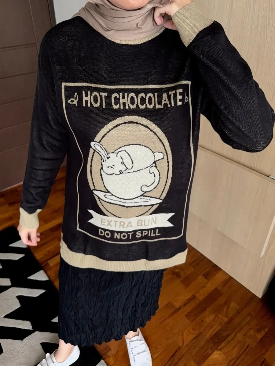 Usagi Sweater Black