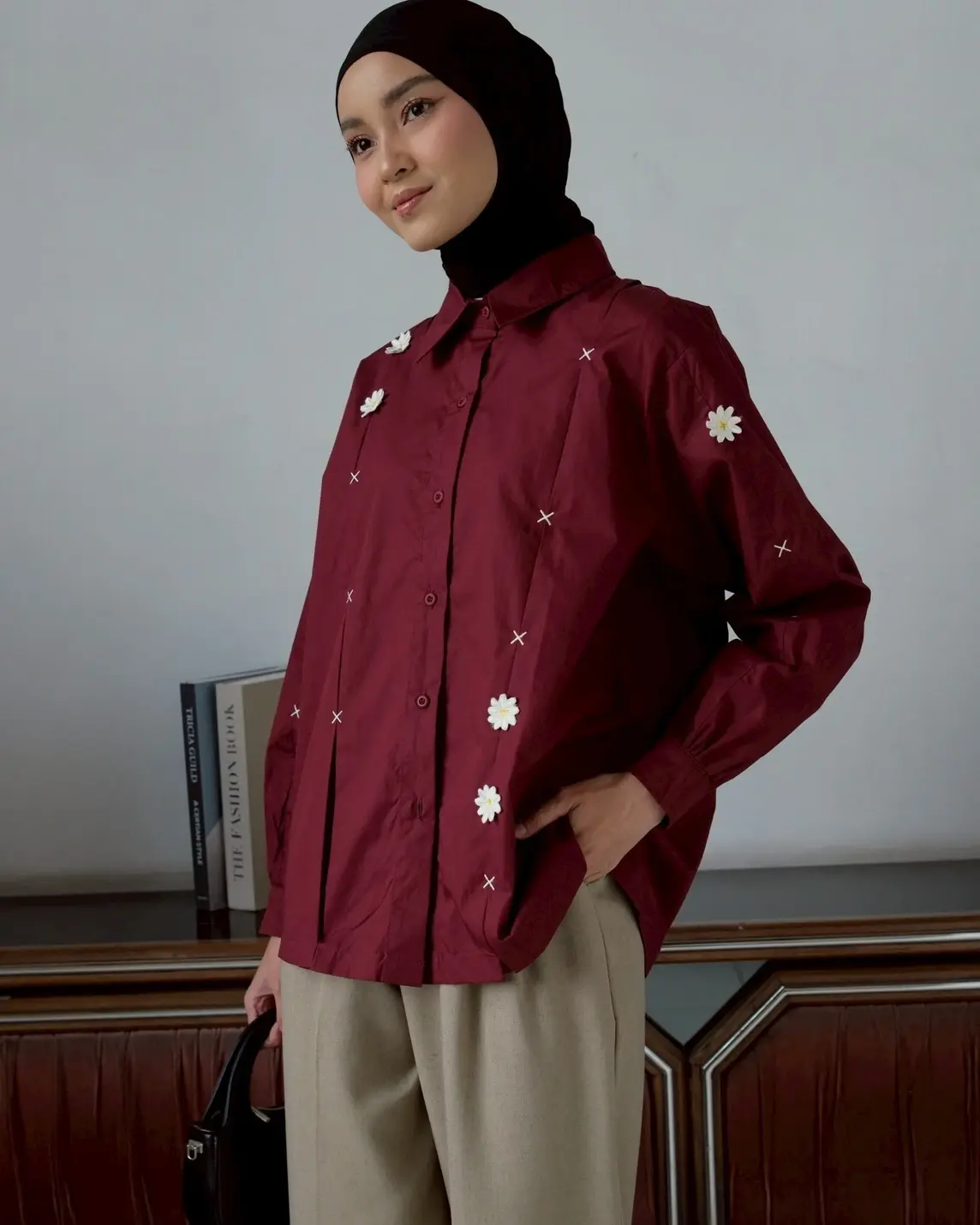 Alternative view of Lilian Shirt Red Cherry