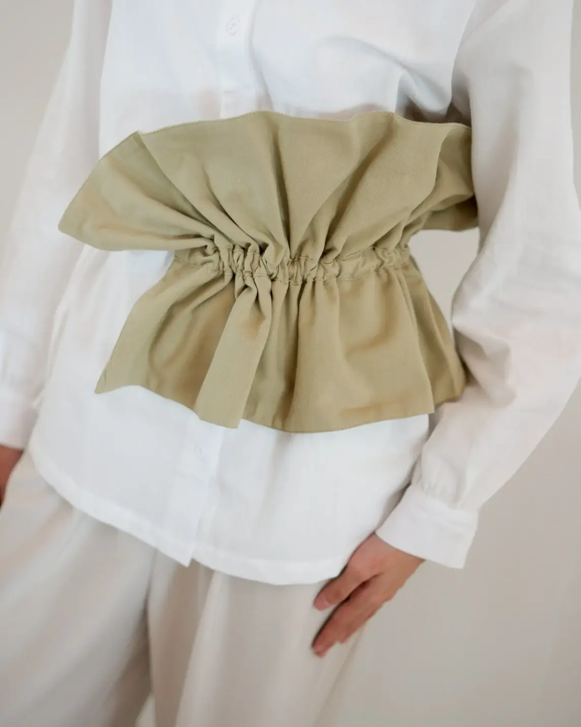 Alternative view of Hanako Shirt Broken White